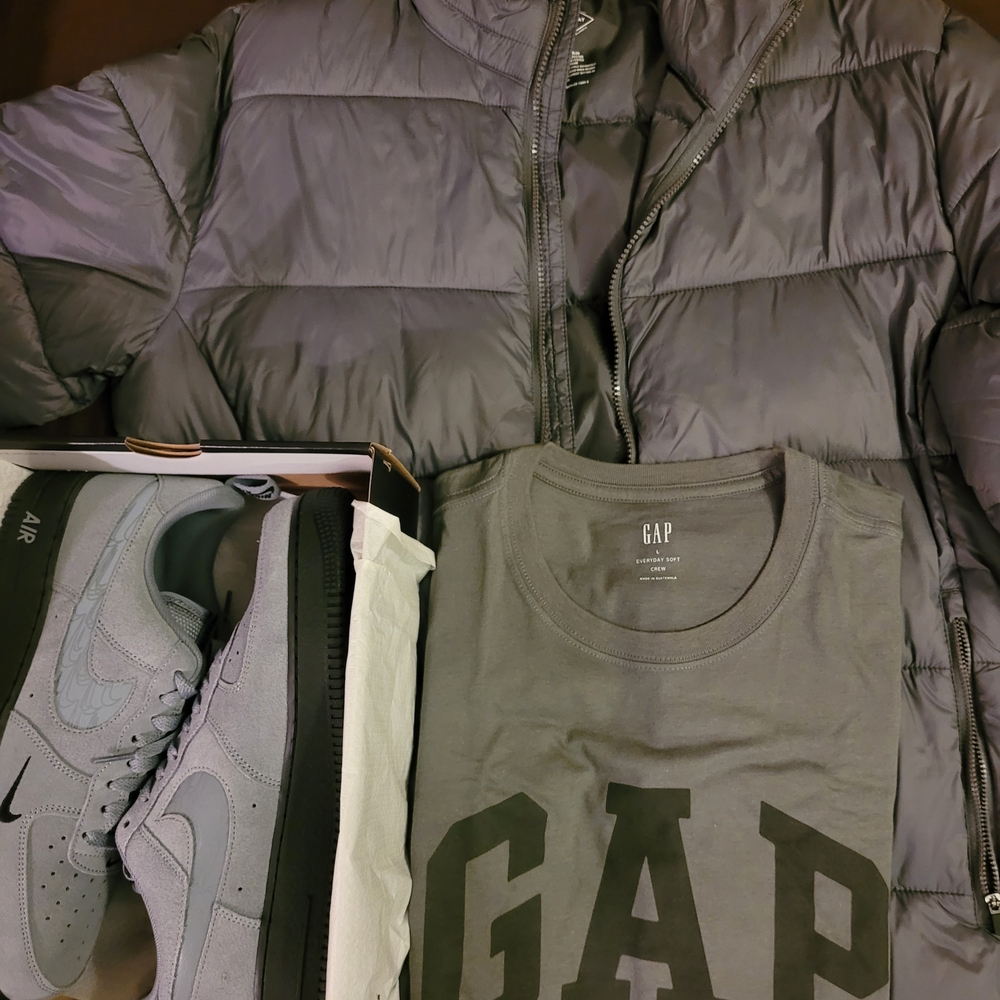 Gray GAP Jacket and T-Shirt with Nike Sneakers